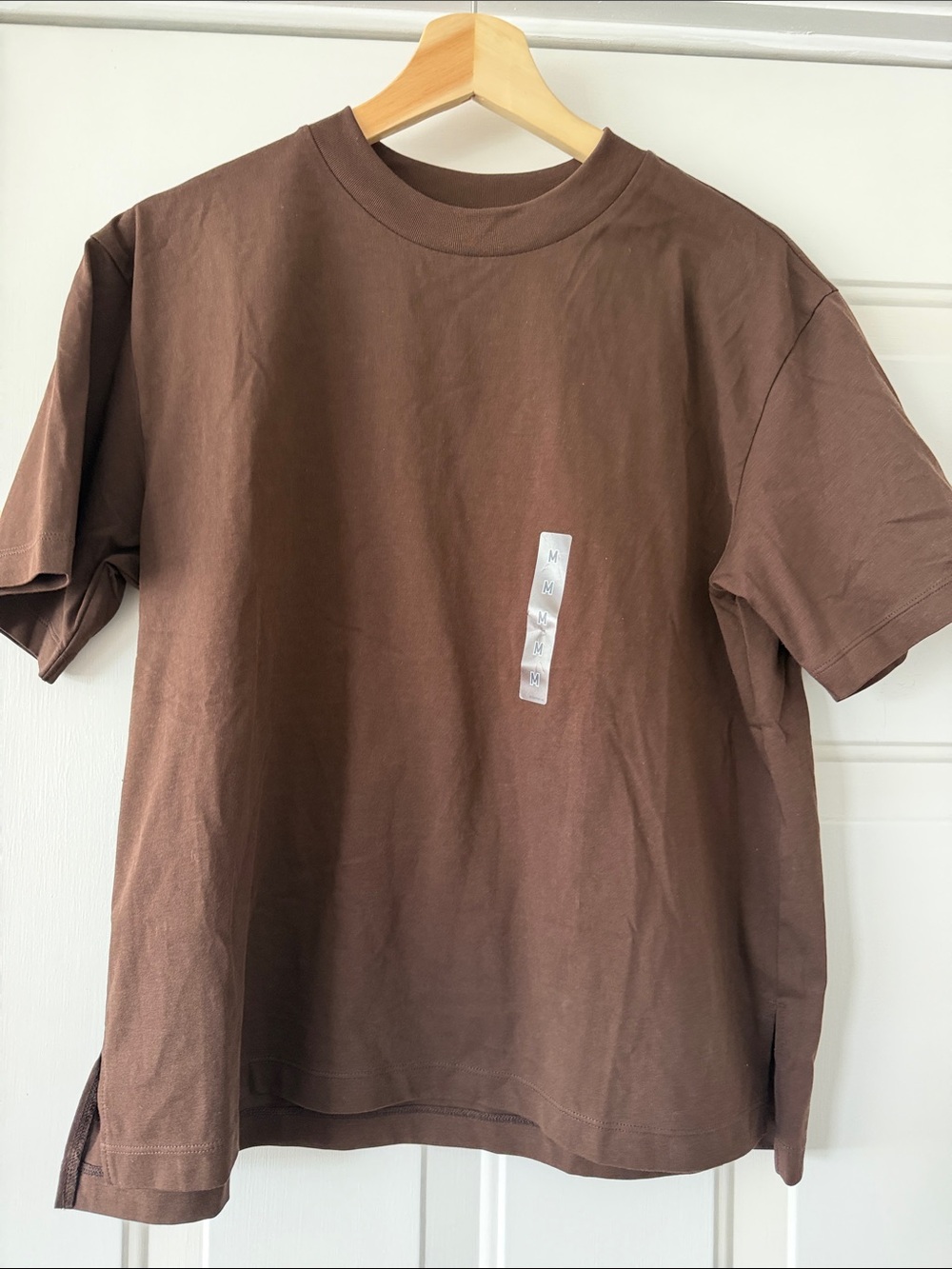 Uniqlo Brown Short Sleeve Tee